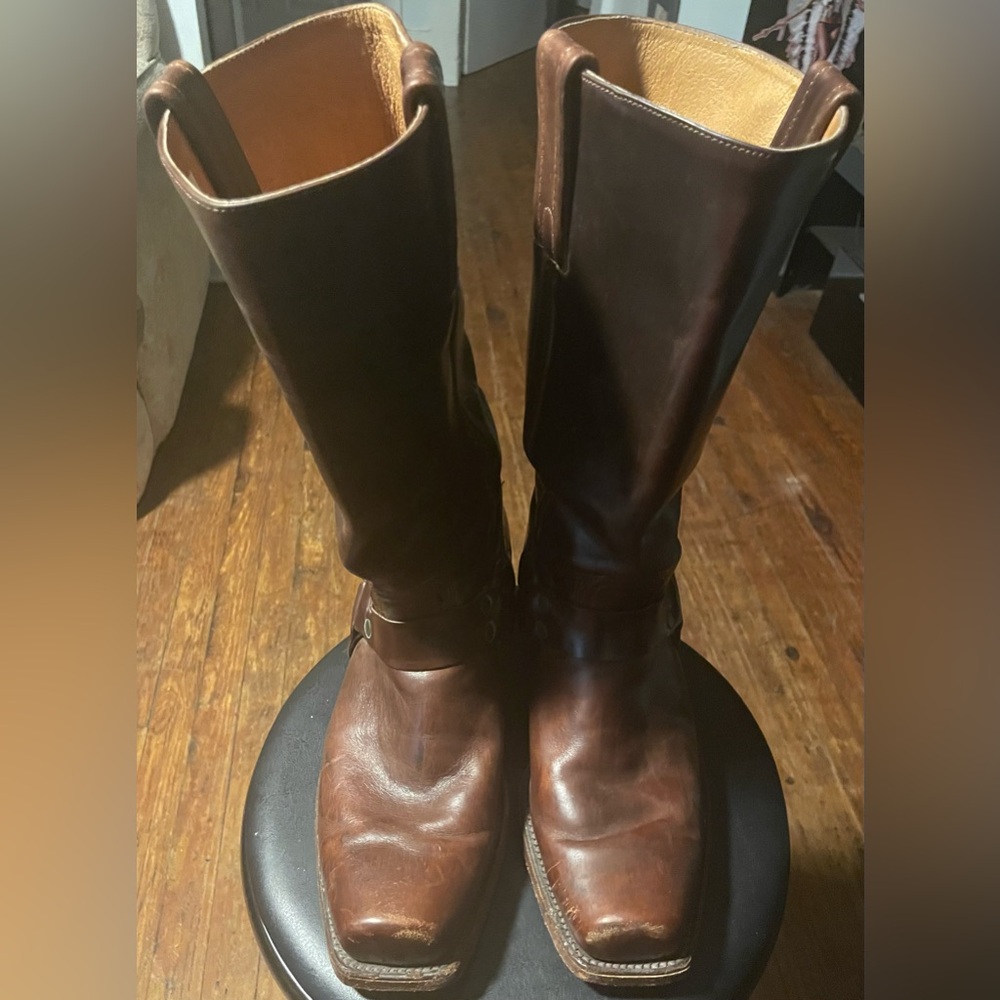 Amazing Men’s Frye Boots